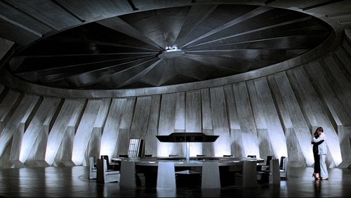 007: Moonraker - Điệp Viên 007: Người Đi Tìm Mặt Trăng - Hình 1